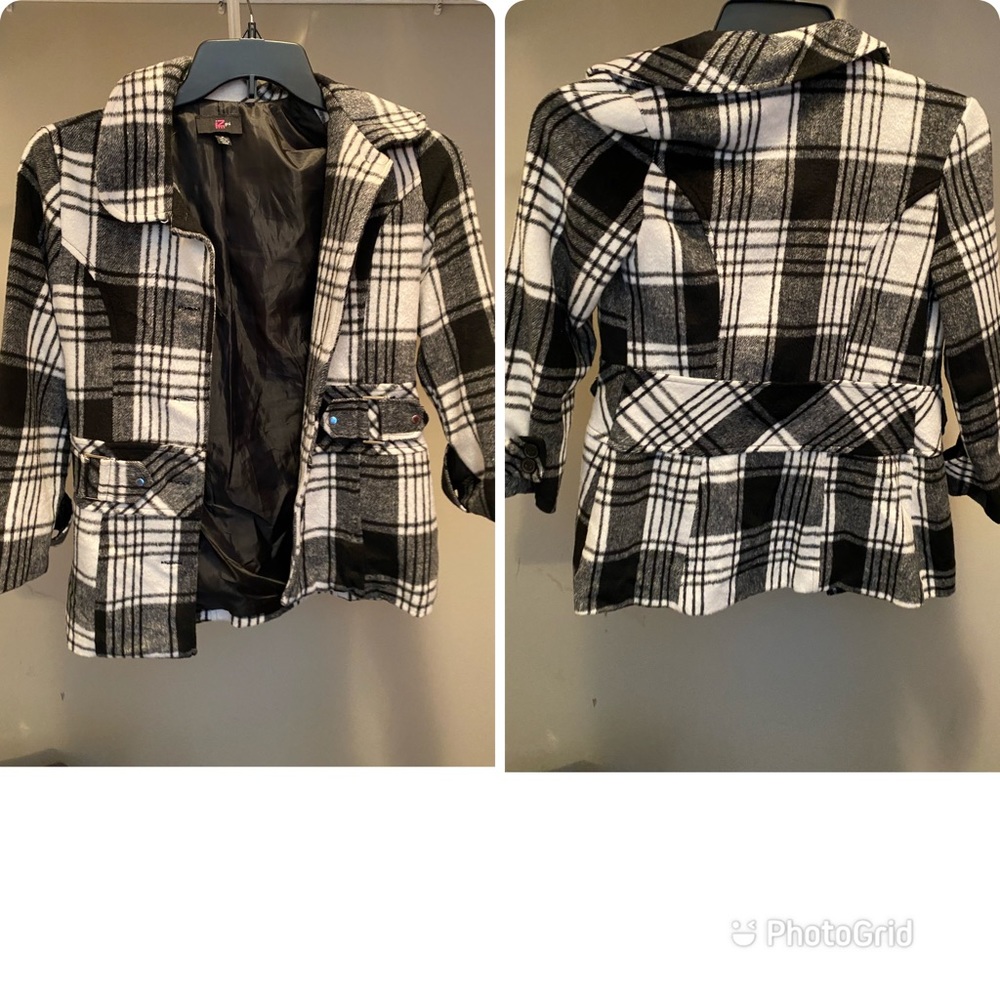 Dress coat pea